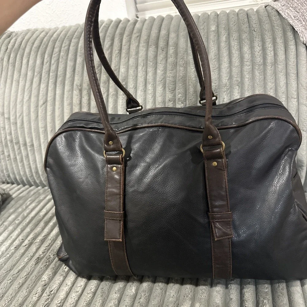 Urban Renewal UR Duffle Bag Usher Gift Leather Like Travel Tote 20